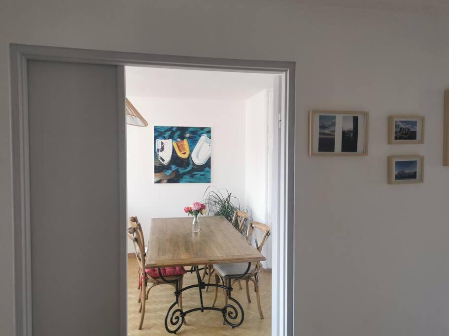 Logement Colmar Centre Avec Parking Extérieur photo